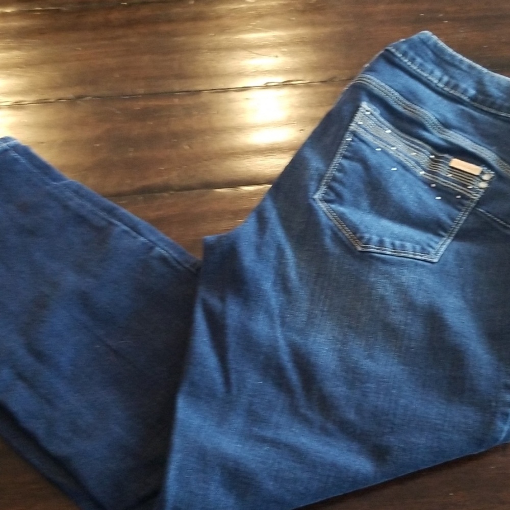 Jeans - Picture 2 of 2